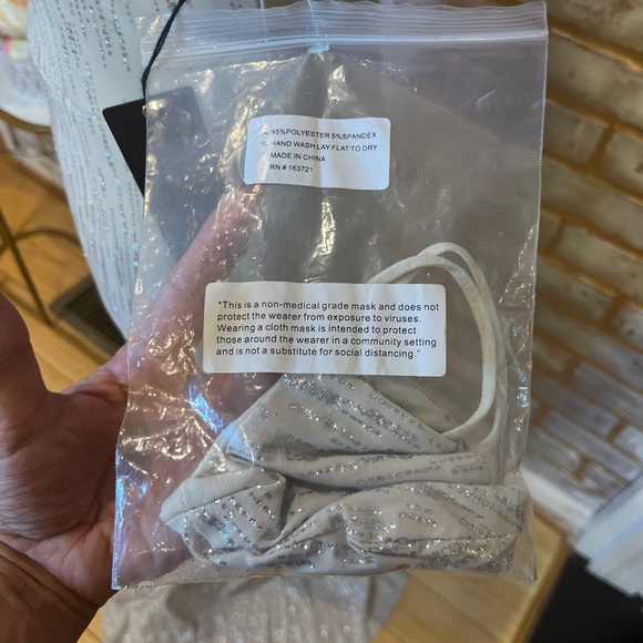 City Triangles White & Silver Fitted Mermaid Style Formal Gown with Mask, Sz. 3 - Picture 9 of 15